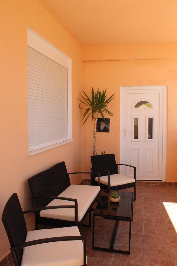Apartman ทิสโน ภายนอก รูปภาพ