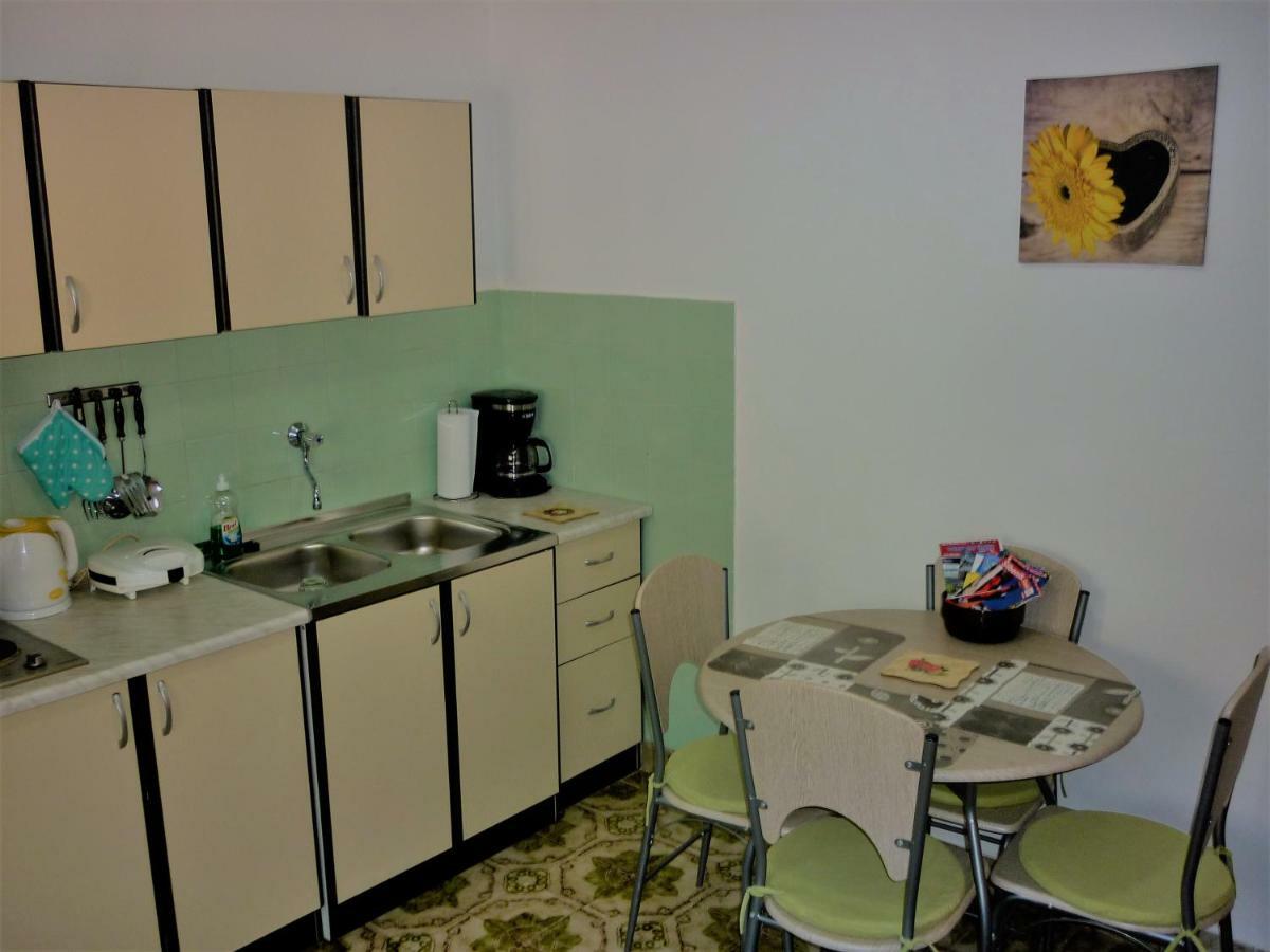 Apartman ทิสโน ภายนอก รูปภาพ